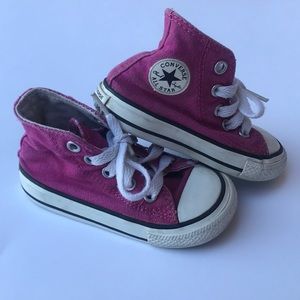 Pink converse shoes size 5 (toddler)